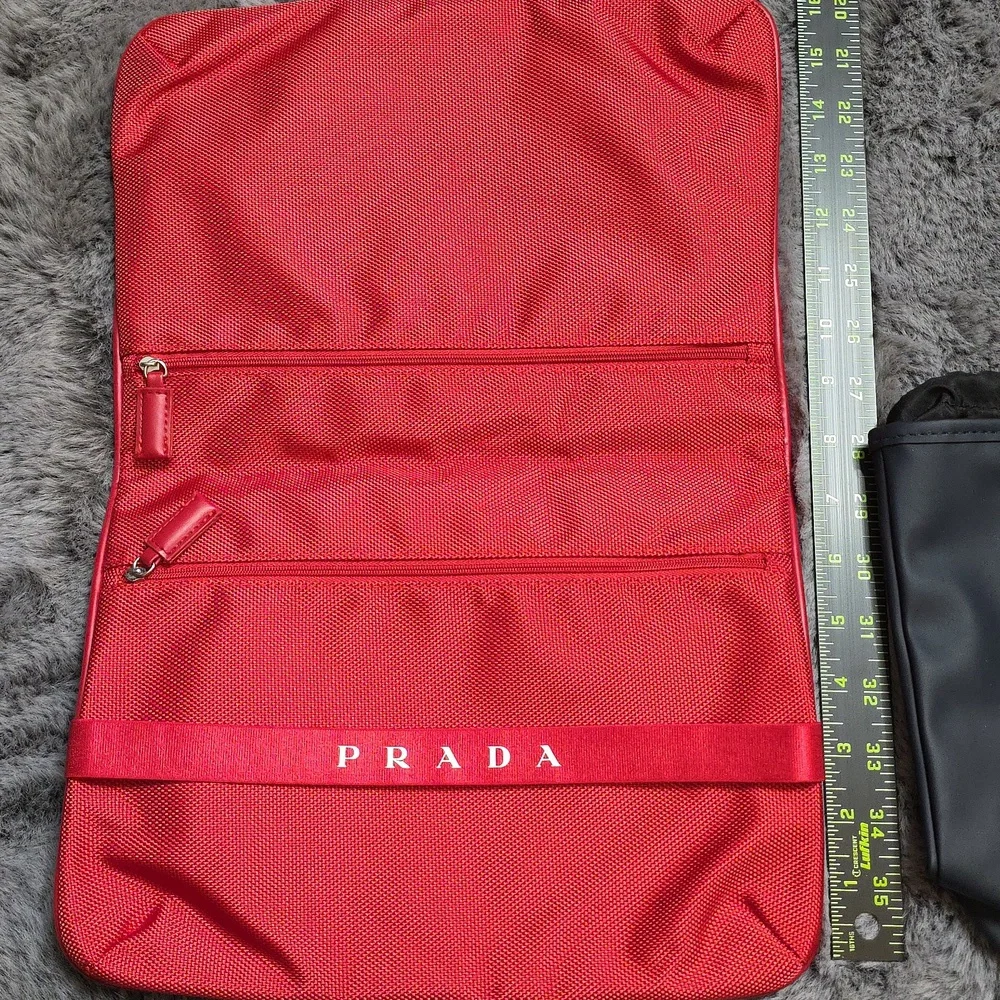 Prada discover chic